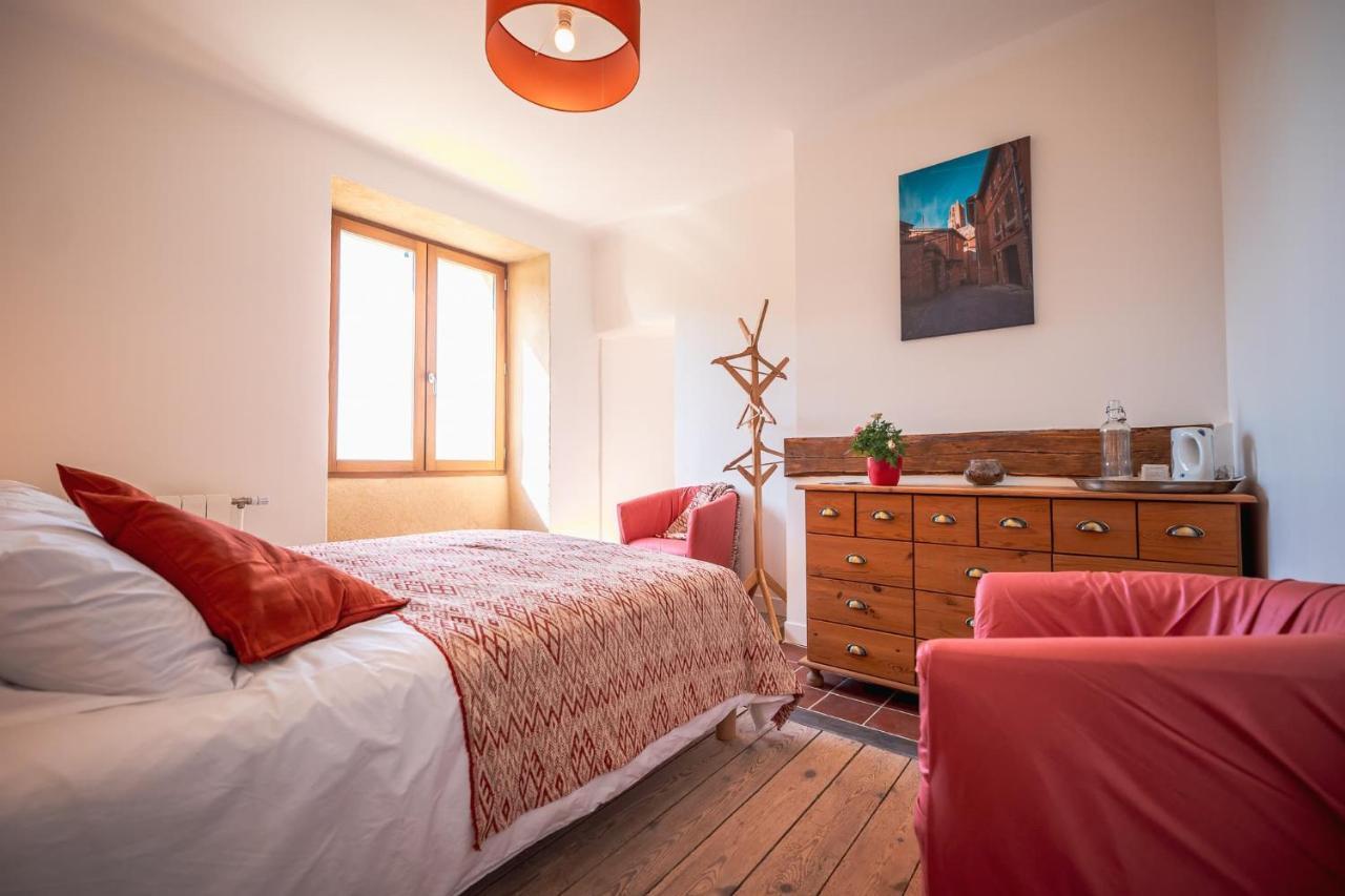 Chambres Et Table D'Hotes - Les Jardins De La Longagne Saussenac Buitenkant foto
