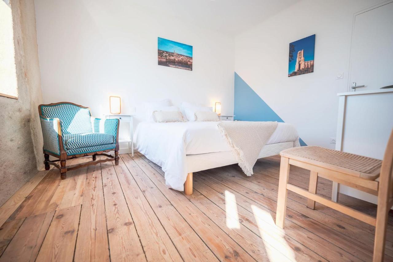 Chambres Et Table D'Hotes - Les Jardins De La Longagne Saussenac Buitenkant foto