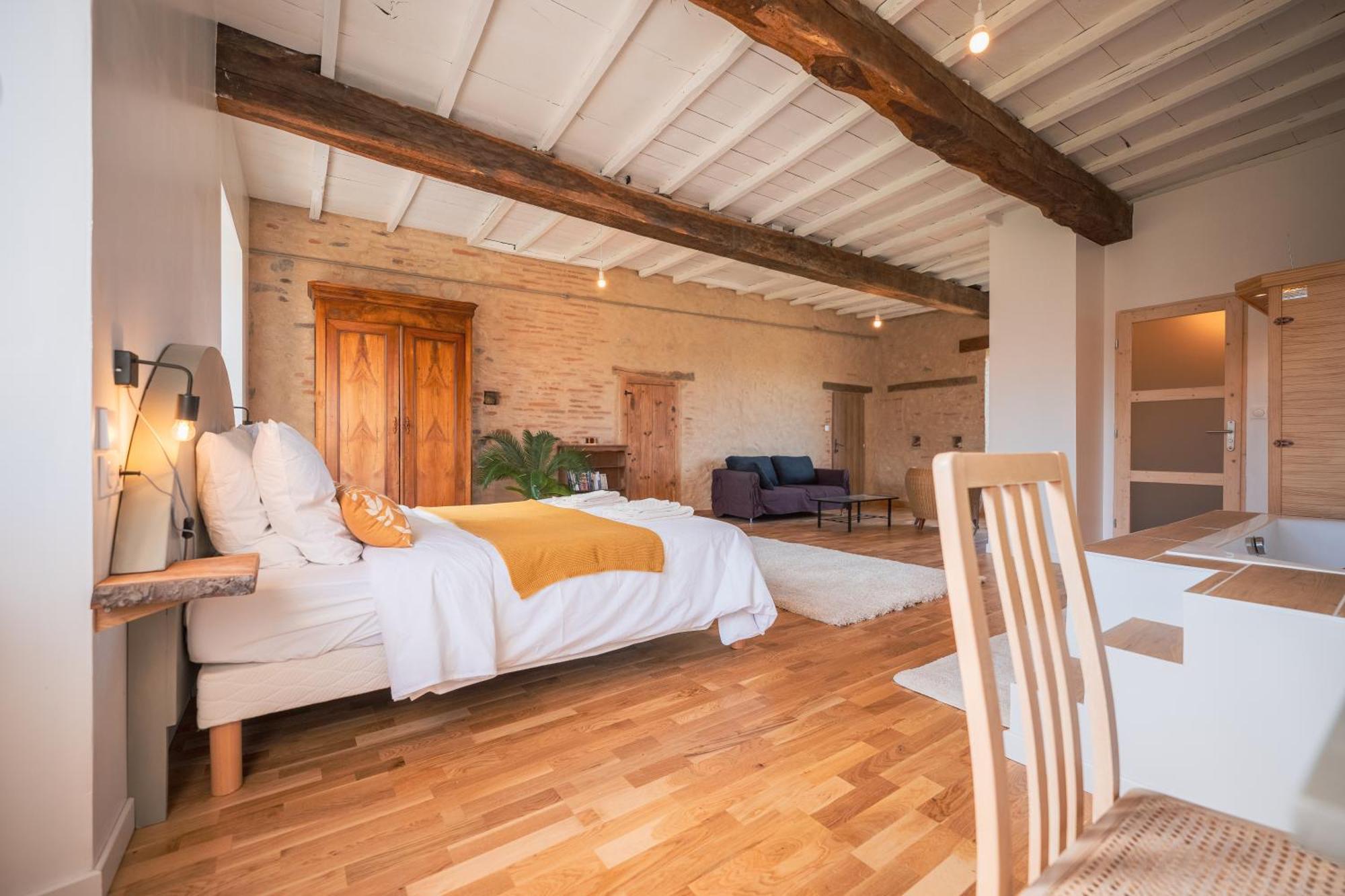 Chambres Et Table D'Hotes - Les Jardins De La Longagne Saussenac Buitenkant foto